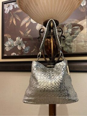 Elliott Lucca please check all picture of condition